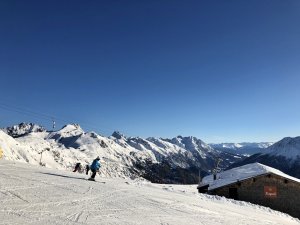 Perfekte_Schneebedingungen_am_Arlberg_Sport_Matt_SKIVERLEIH 06