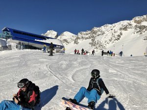 Perfekte_Schneebedingungen_am_Arlberg_Sport_Matt_SKIVERLEIH 07