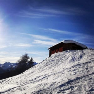 Sport_Matt_Skiverleih_Arlberg_Skitag_Almhütte